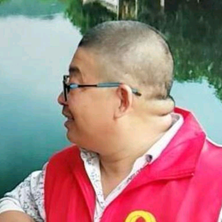 涨10w粉1076群 群聊头像
