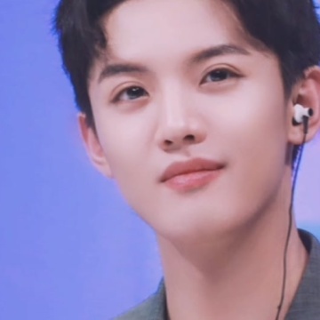 周峻纬生日快乐