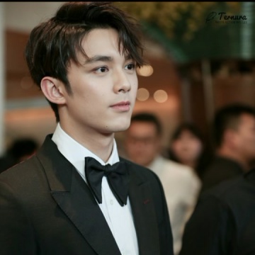 吴磊1226生日快乐