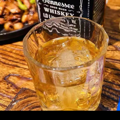 酒搭子 群聊头像