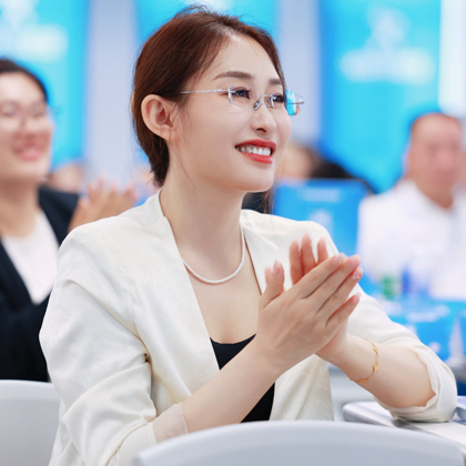 老梁言语交流群8 群聊头像