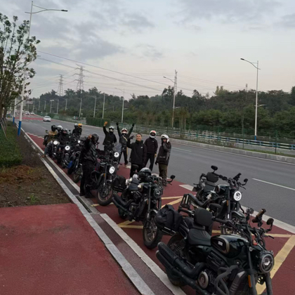 重庆休闲骑溜车🏍️ 群聊头像