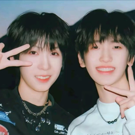 奇文投稿裙💙💗 群聊头像