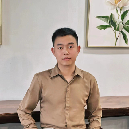 96 年的🐭 群聊头像