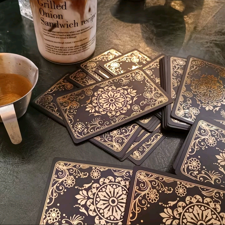 桂橹塔罗 群聊头像