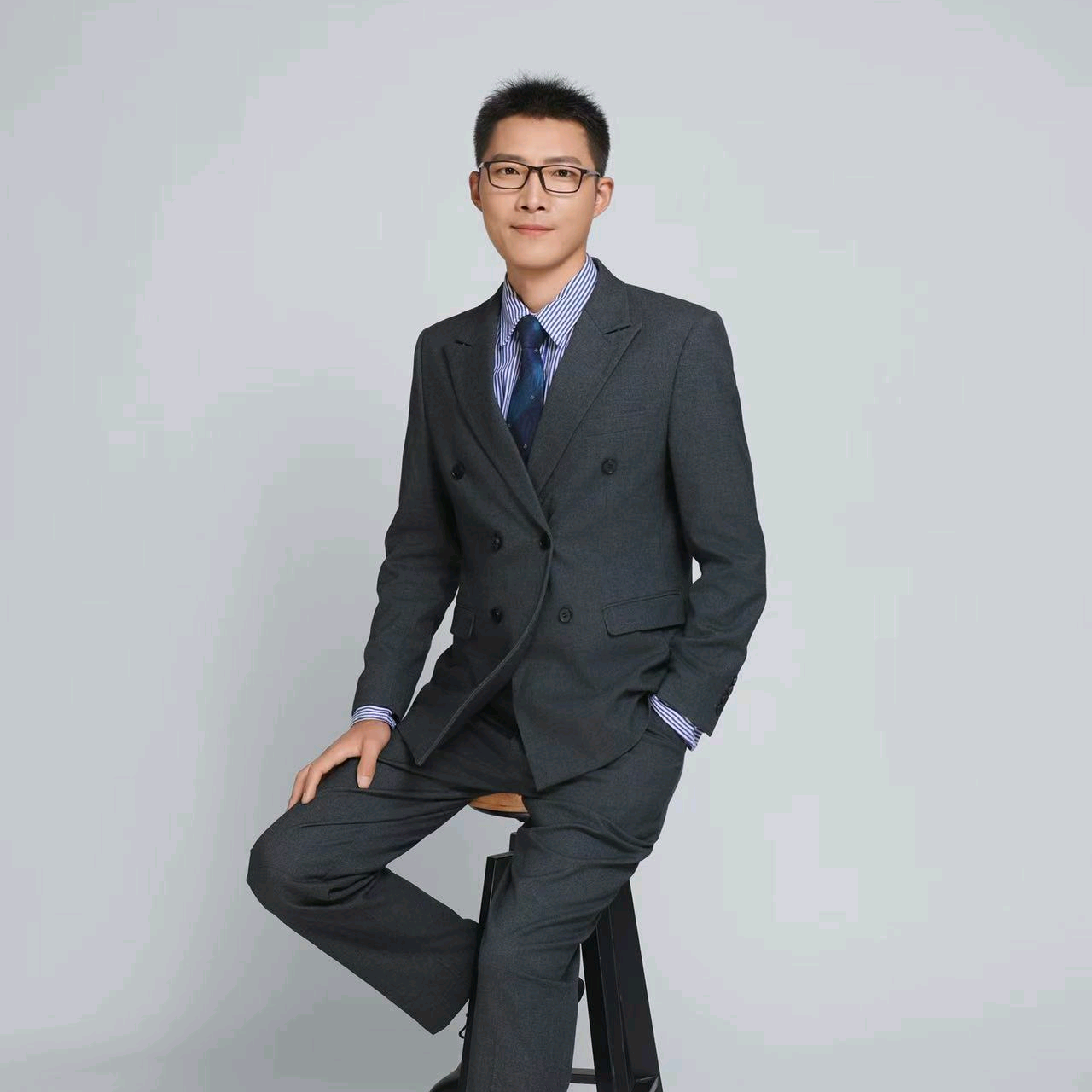 保险明鉴咨询讨论群 群聊头像