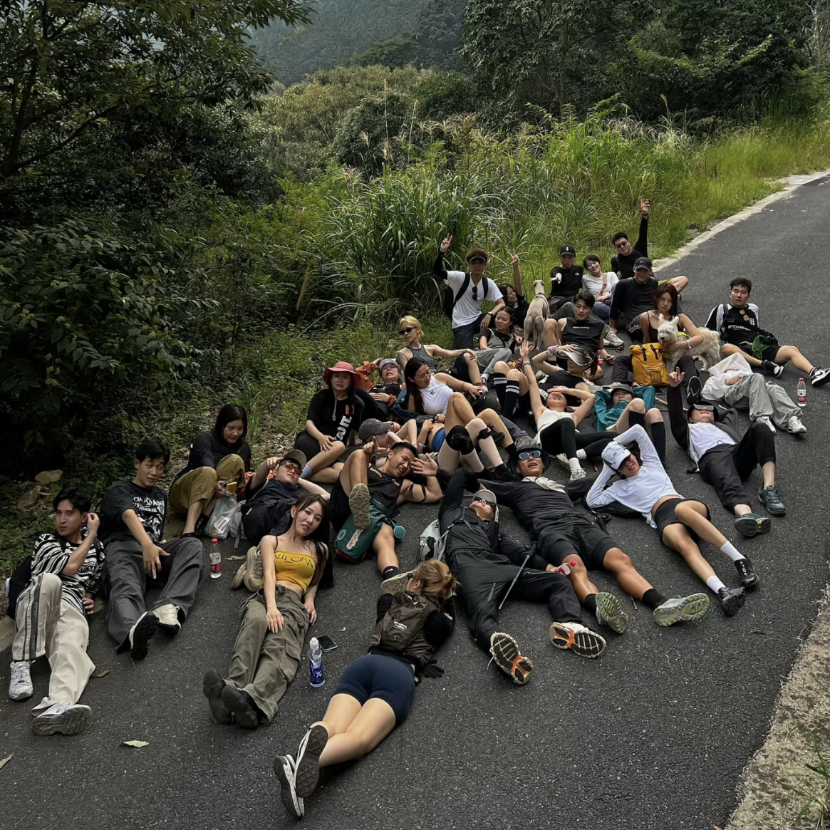 爬山徒步搭子⛰️ 群聊头像