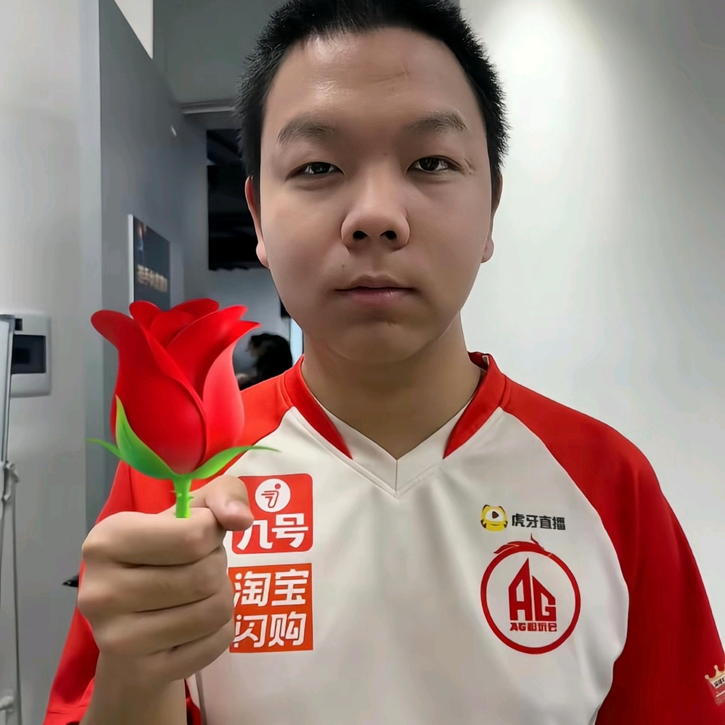 取图进 群聊头像