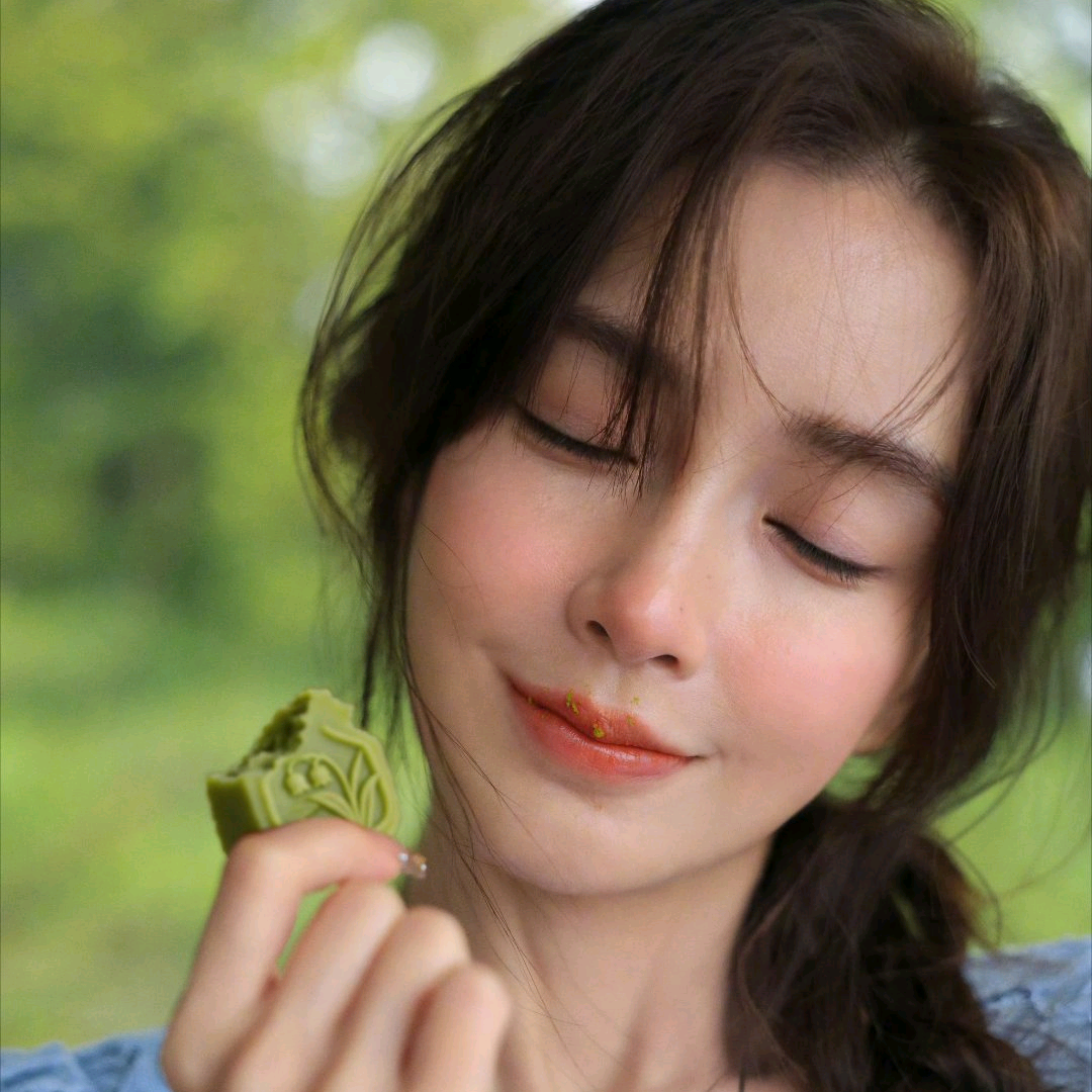 Angela的素材群 群聊头像