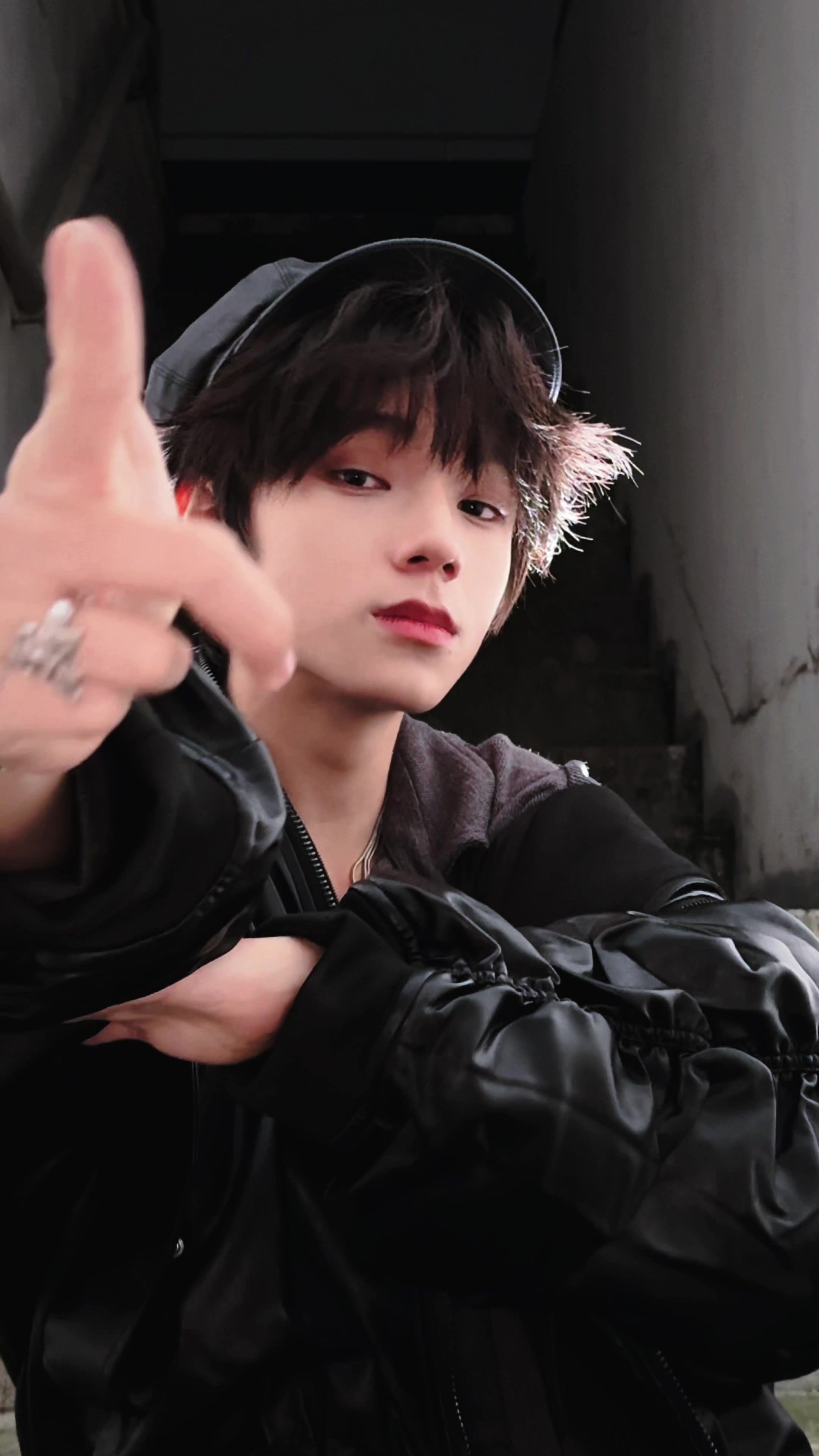 王橹杰手势舞上新 王橹杰手势舞上新