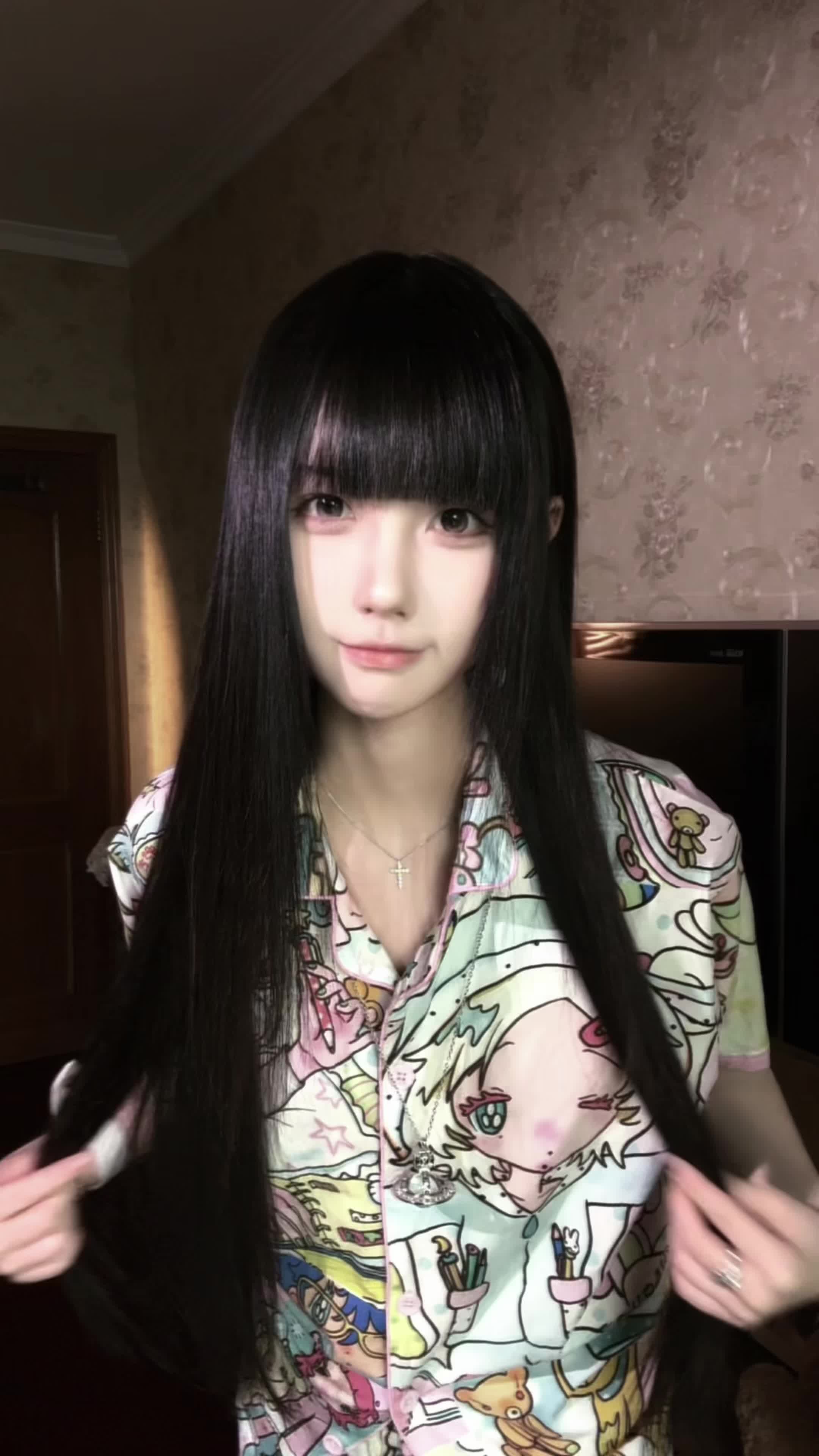 Ruins摇手势舞